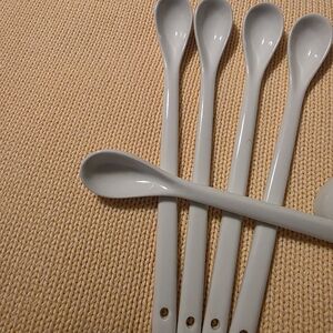 Elegant White Ceramic Spoons Set